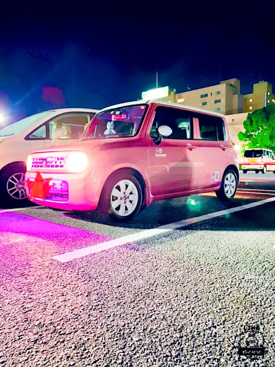 アルトラパンのグリルイルミネーション・夜の撮影・2トーンルーフに関するカスタム事例の投稿画像1枚目