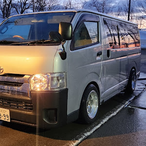 ハイエースバン KDH205V