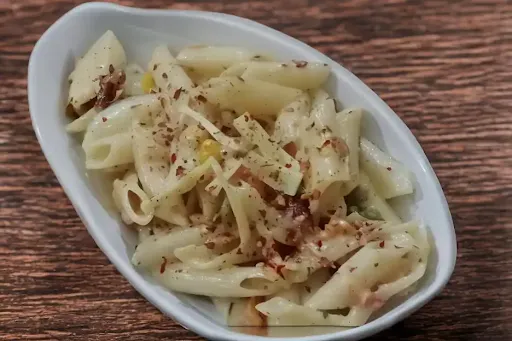 White Sauce Pasta