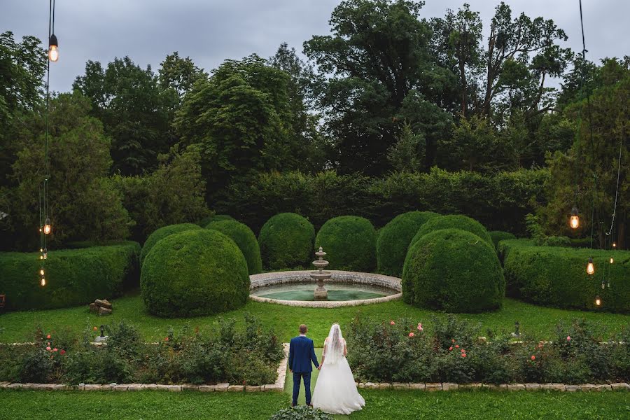 Bryllupsfotograf Tudor Bolnavu (tudorbolnavu). Foto fra juli 26 2018