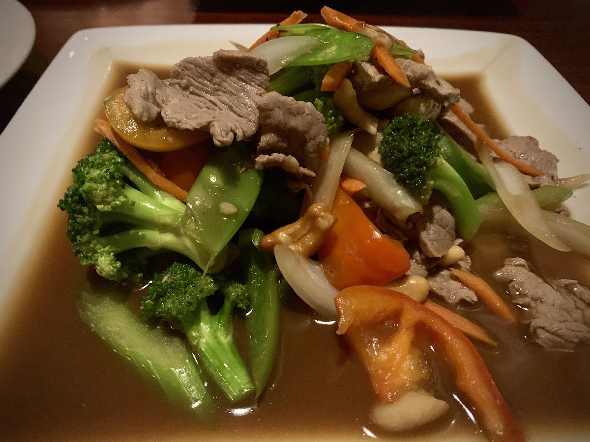 Stir fry Beef with Cashew Nut