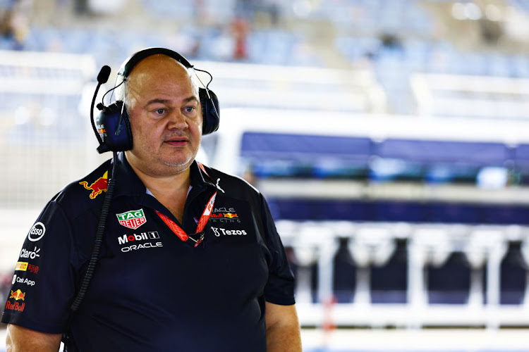 Red Bull's chief engineering officer Rob Marshall will leave at the end of the year to join Formula One rivals McLaren, both teams announced on Tuesday.