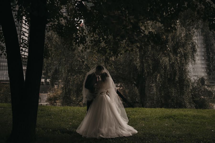 Fotógrafo de casamento Madlen Aleksandrova (madeleine). Foto de 14 de outubro 2023