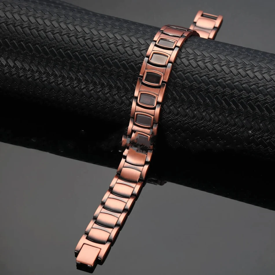 Pulseira de Energia Magnética de Cobre Vermelho Retro Alivia Dores e Fadiga Design Magnético Estimula a Circulação Sanguínea Melhora Saúde e Bem-Estar