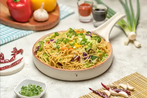 Veg Hakka Noodles