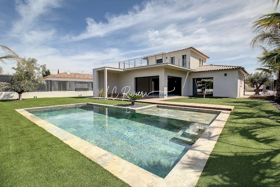 Vente villa 5 pièces 180 m² à Roquebrune-sur-Argens (83520), 899 000 €