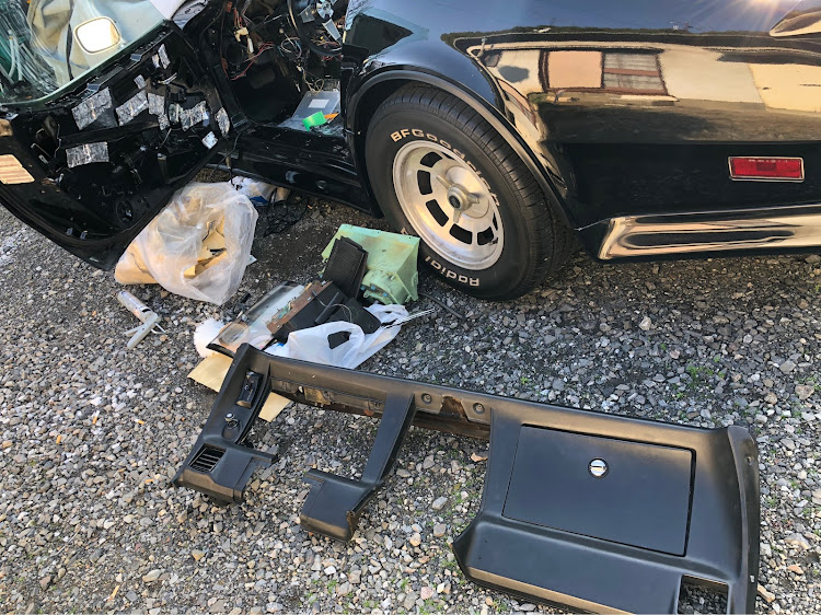 コルベット クーペのインテリア・アメ車・修理・DIY・デッドニングに関するカスタム事例の投稿画像10枚目