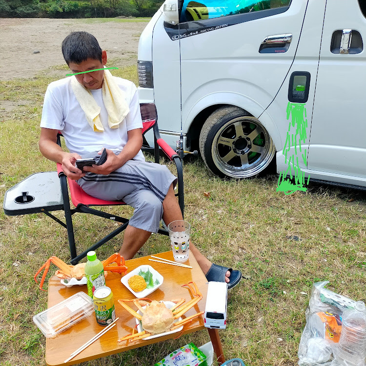 ハイエースバンの謝謝会・シュナ病院・全国ちび箱連合会・釣り・小さい秋見つけたに関するカスタム事例の投稿画像7枚目