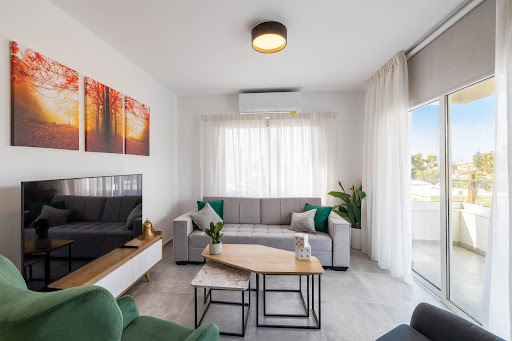 Apartment with terrace 2