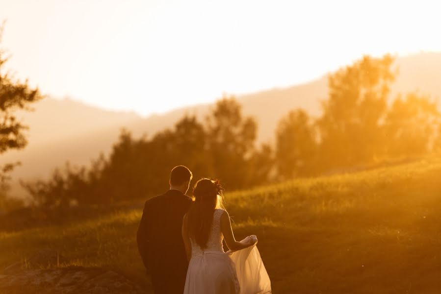 Fotógrafo de casamento Tibor Erdősi (erdositibor). Foto de 26 de março 2017