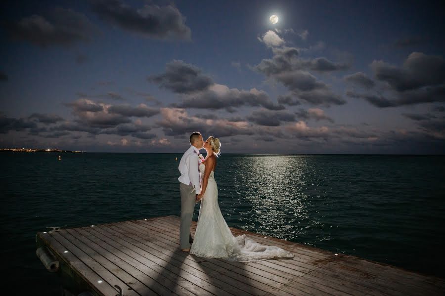 Fotógrafo de bodas Severine Guyon (loveandsea). Foto del 12 de enero 2020