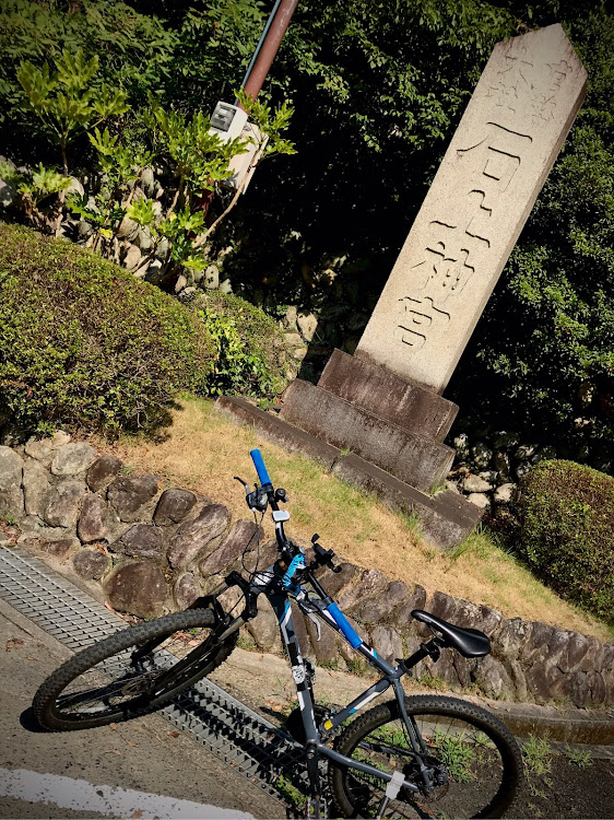 ハイエースバンの黒バンパー愛好会・チャリ活に関するカスタム事例の投稿画像3枚目