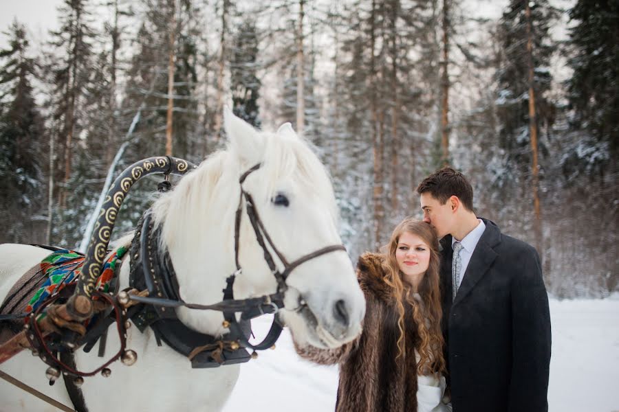 Fotografo di matrimoni Alla Polyakova (allapolyakova). Foto del 13 febbraio 2015