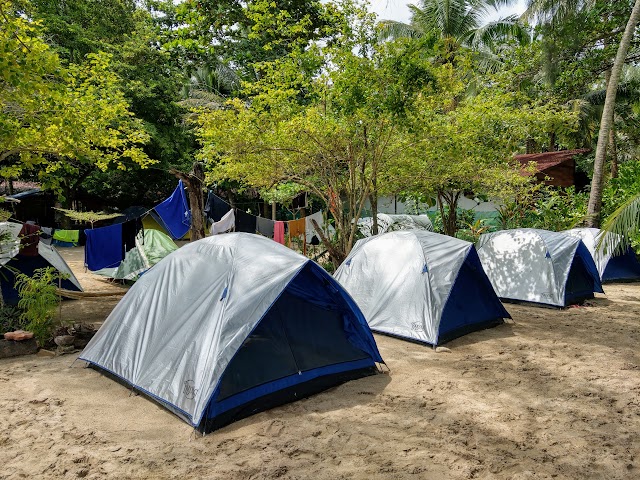 Longsha Campsite Pulau Kapas