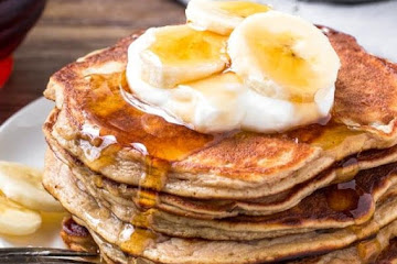 10-Minute Peanut Butter Banana Pancakes