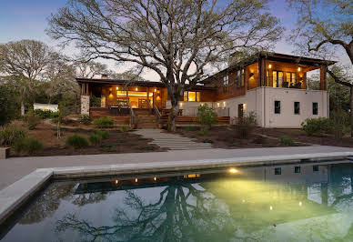 Maison avec piscine et jardin 17