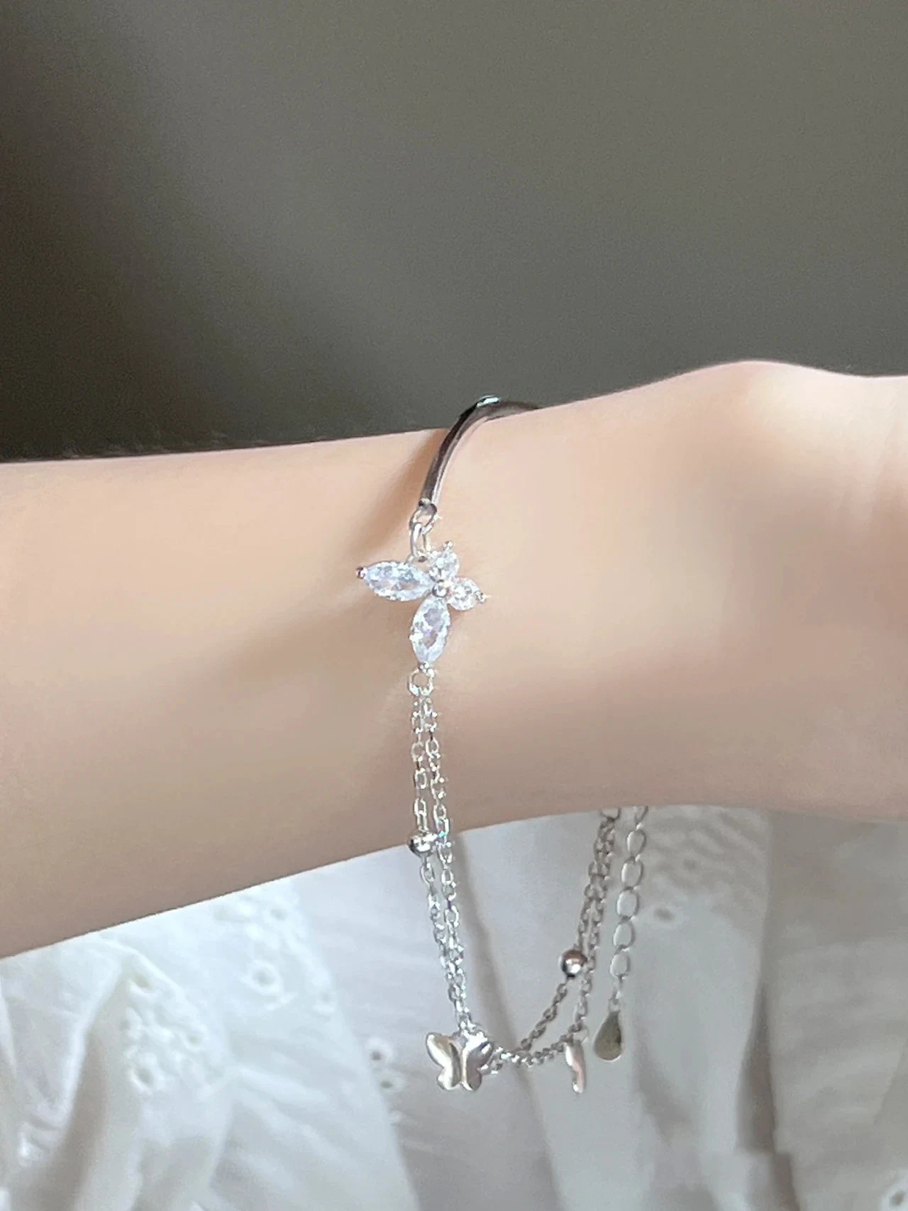 Title 6, Bracelet Féerique Papillon pour Femme