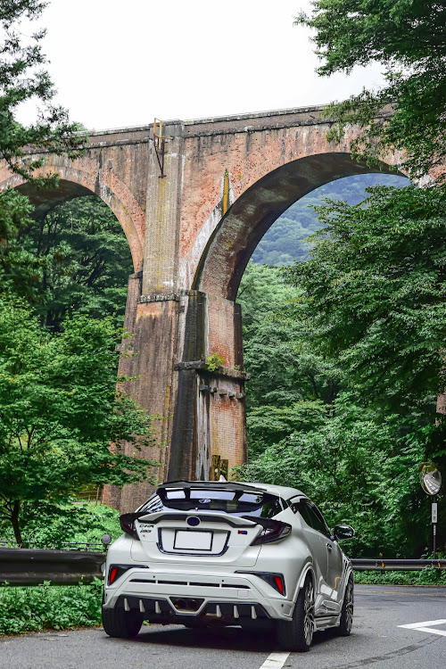 C-HRのローガン🐺・碓氷第三アーチ橋・妙義山・御朱印奉納??・おぎのやに関するカスタム事例の投稿画像2枚目