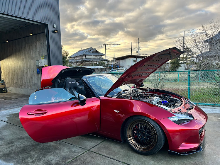 ロードスターのGarage Funky・屋根無倶楽部労働☆'s・ガレファン・走れるシャコタン・583works.comに関するカスタム事例の投稿画像1枚目