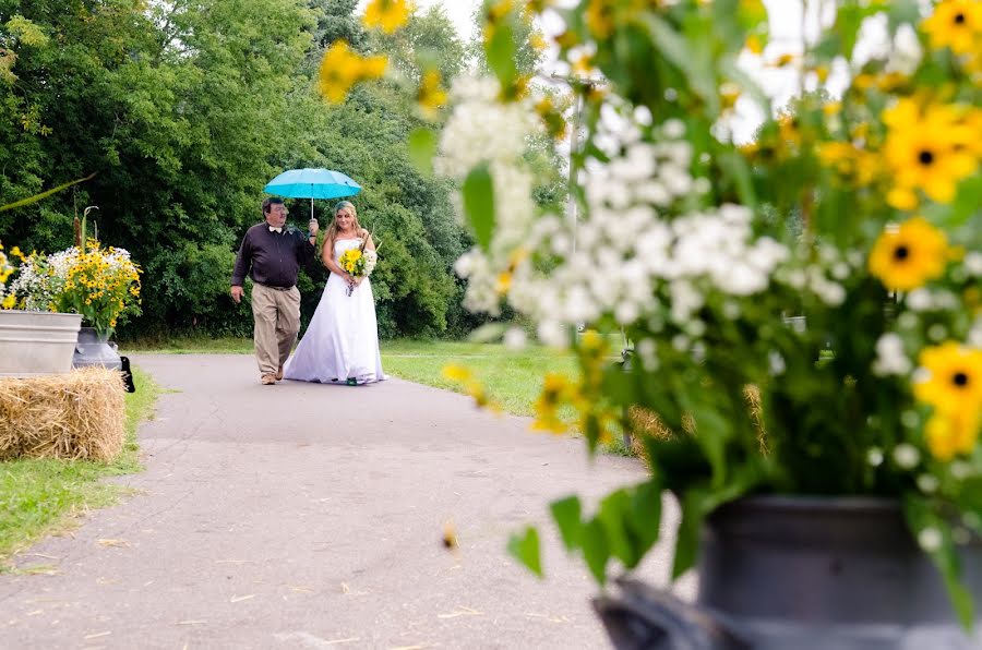 Wedding photographer Nic Charles (niccharles). Photo of 30 December 2019