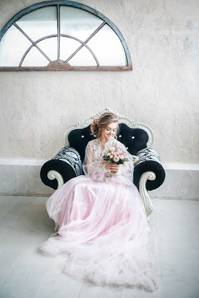 Wedding photographer Alena Polozhenceva (nimta). Photo of 13 April 2017