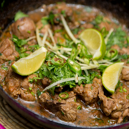  Chicken Karahi & 2 Naan