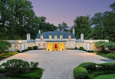 House with pool and garden 4