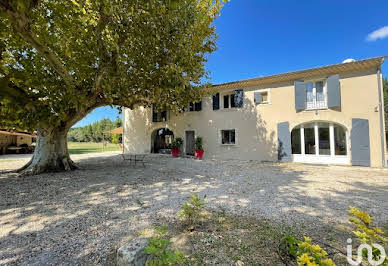 Maison avec terrasse 1