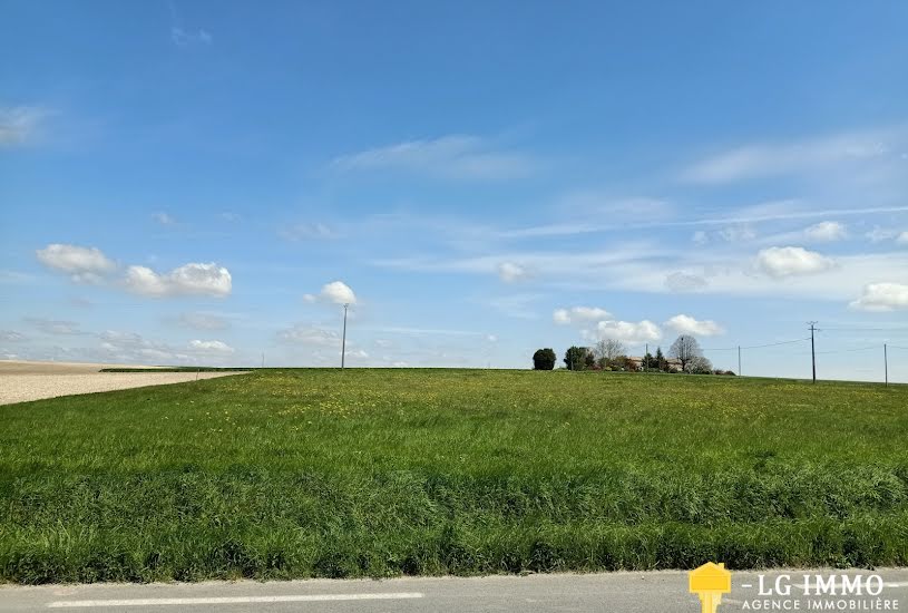  Vente Terrain à bâtir - 2 242m² à Saint-Ciers-du-Taillon (17240) 