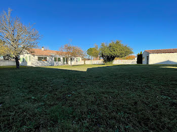 maison à Saint-Saturnin-lès-Avignon (84)