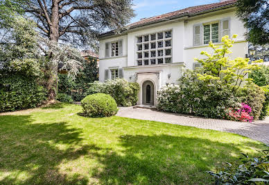 Maison avec jardin et terrasse 10