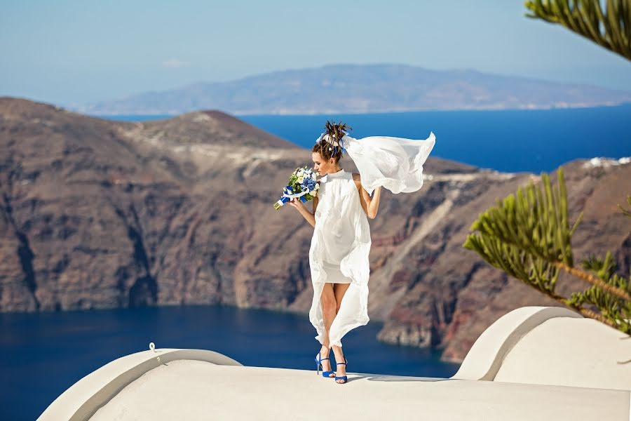 Fotógrafo de casamento Eduard Gruzdev (santorines777). Foto de 21 de dezembro 2017