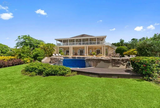 Villa avec piscine en bord de mer 3