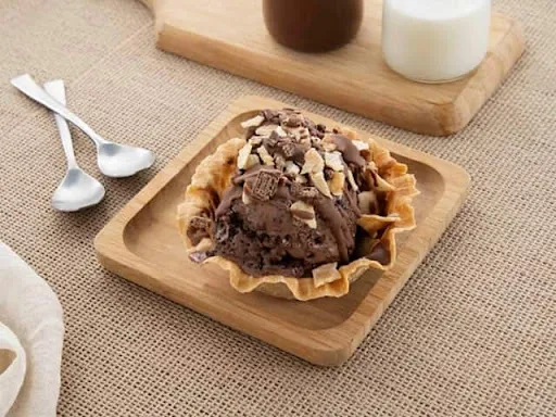 Belgian Waffle Stone Sundae