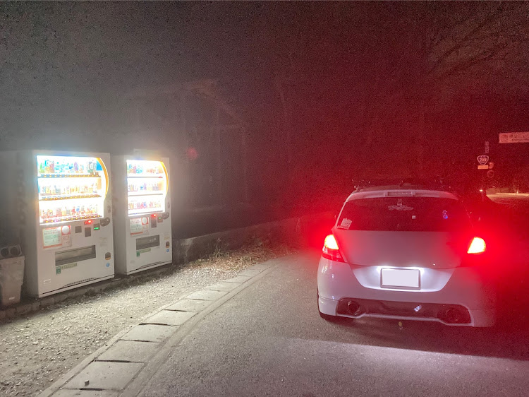 スイフトスポーツの県内自粛中・草むしり終了・むさしの村〜♪・家族サービス・桜に関するカスタム事例の投稿画像1枚目