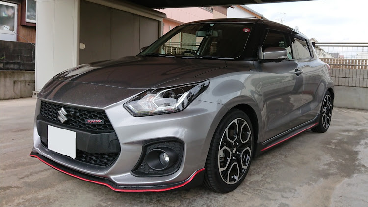 スイフトスポーツのzc33s・スイスポ・車高調・TEINに関するカスタム事例の投稿画像1枚目