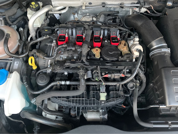 ゴルフ RのAPR・イグニッションコイル交換・MK7R・DIY・ドライブに関するカスタム事例の投稿画像2枚目