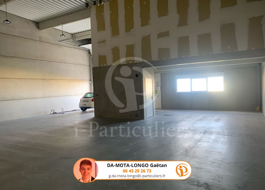 Location  locaux professionnels  224.24 m² à Mios (33380), 1 575 €