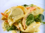 Artichoke Ricotta Tortellini with Saffron Cream Sauce was pinched from <a href="http://www.ellentv.com/recipes/2012/11/29/artichoke-ricotta-tortellini-with-saffron-cream-sauce/" target="_blank">www.ellentv.com.</a>