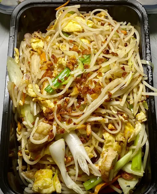 Chicken Burnt Garlic Noodles