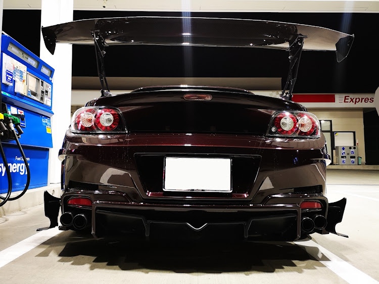 RX-8のrx-8・ガソリンスタンドは盛れるに関するカスタム事例の投稿画像2枚目