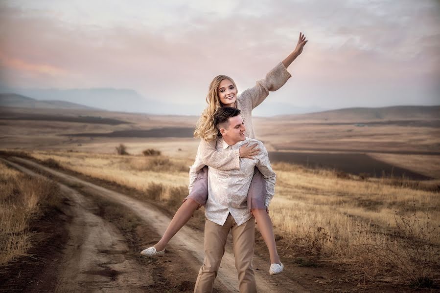 Fotógrafo de bodas Anna Ulyasheva (ulyasheva). Foto del 17 de enero 2019