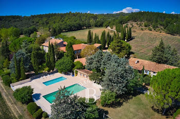 propriété à Saint-Laurent-du-Verdon (04)