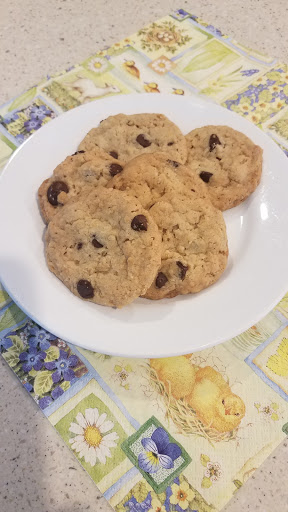 Crispy chocolate chip cookies by RC