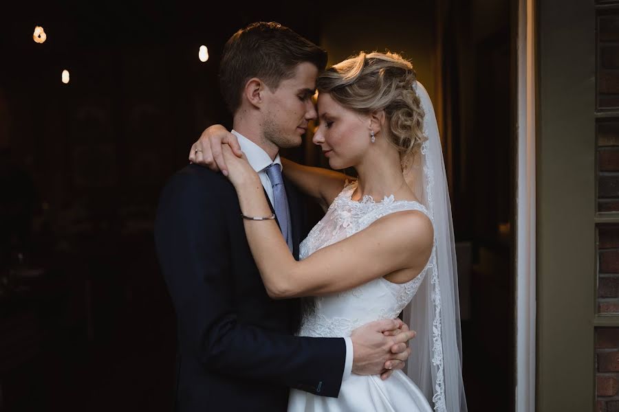 Jurufoto perkahwinan Lieke Huiting (liekehuiting). Foto pada 5 Mac 2019
