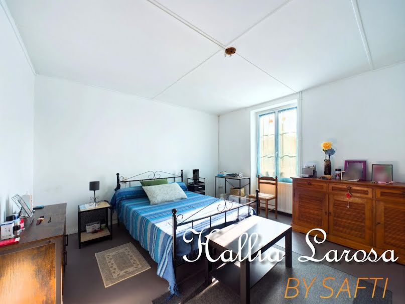 Vente maison 4 pièces 92 m² à Lathus-Saint-Rémy (86390), 82 000 €