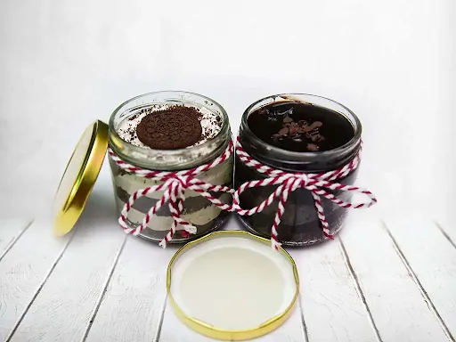 Chocolate And Oreo Jar Cake