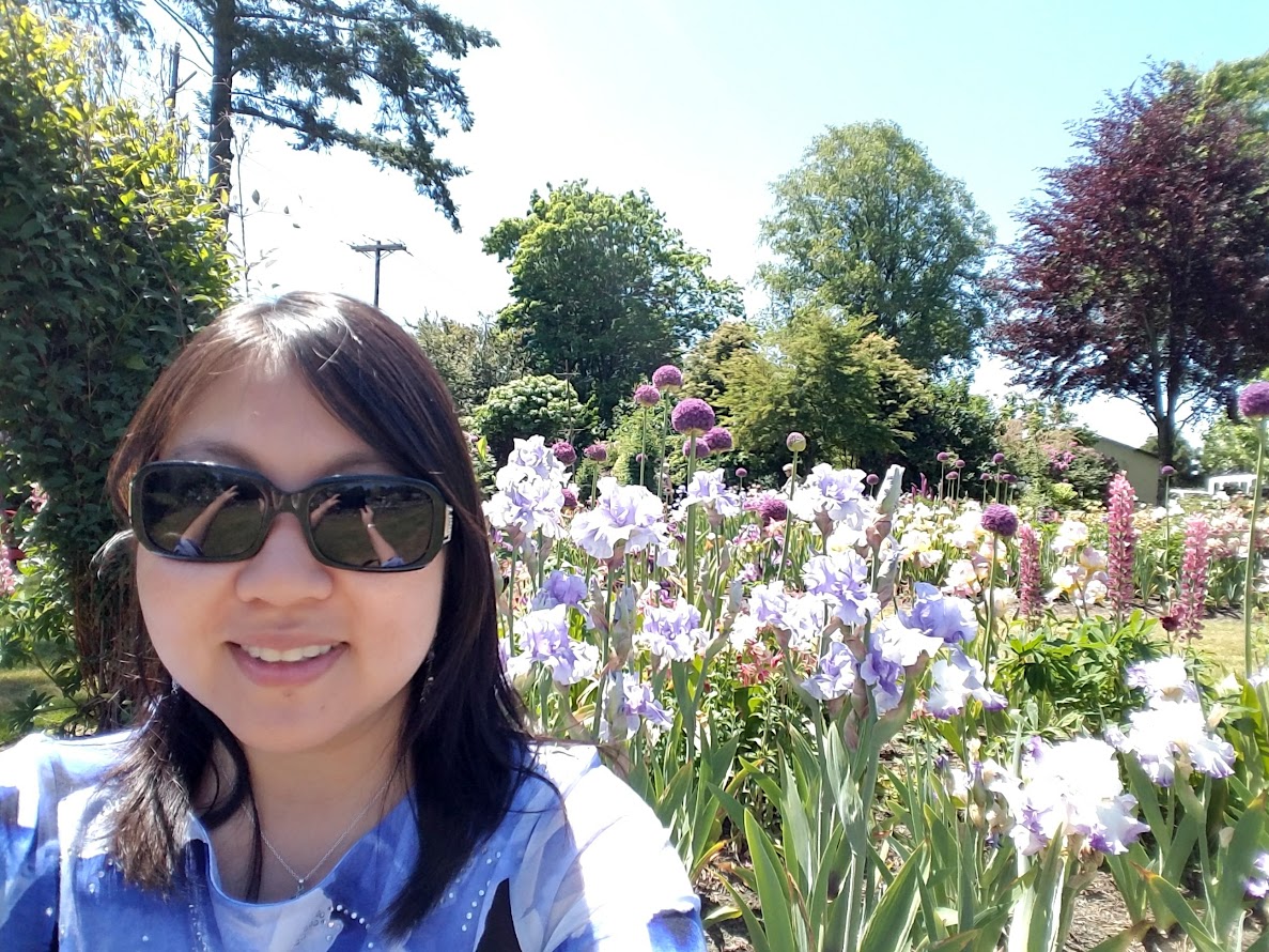 Oregon Travel: Visiting Schreiner's Iris Gardens