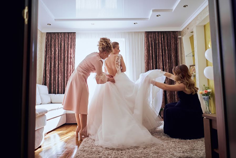 Wedding photographer Vitaliy Smulskiy (vitaliismulskyi). Photo of 18 October 2018