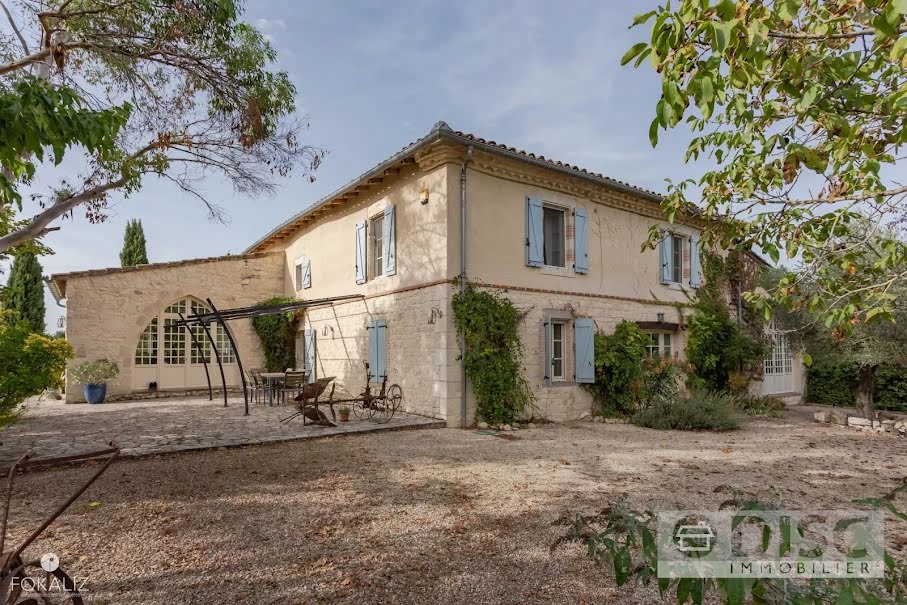 Vente maison 11 pièces 340 m² à Castelnau-de-Montmiral (81140), 850 000 €